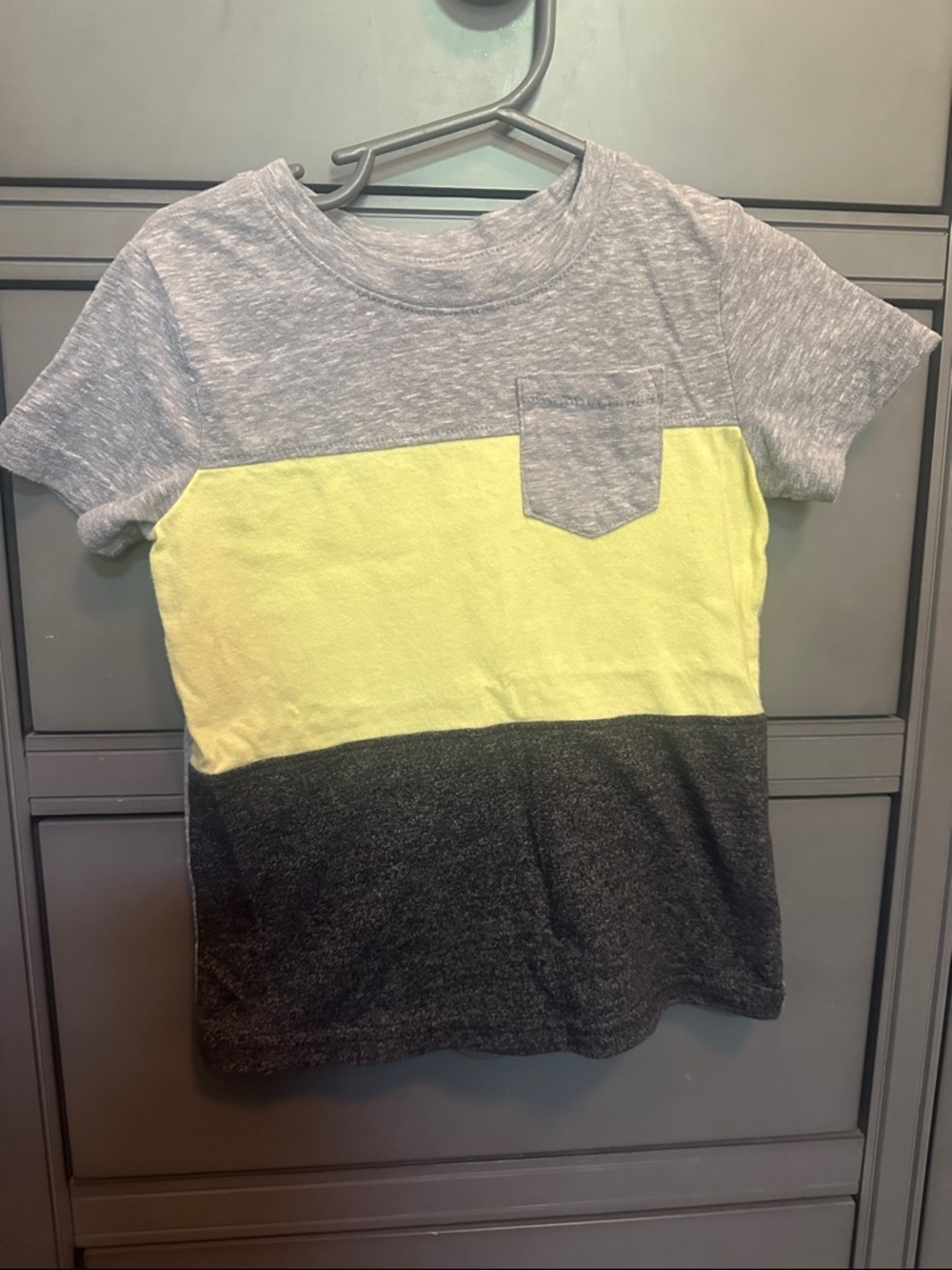Jumping Beans boys  Colorblock Pocket T-Shirt - Gray, Yellow, Charcoal